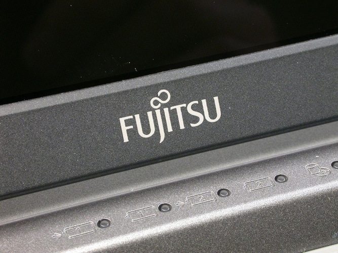 新玩具 —— Fujitsu P7120