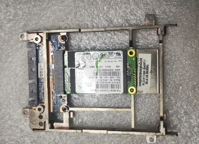 一个奇怪的转接架